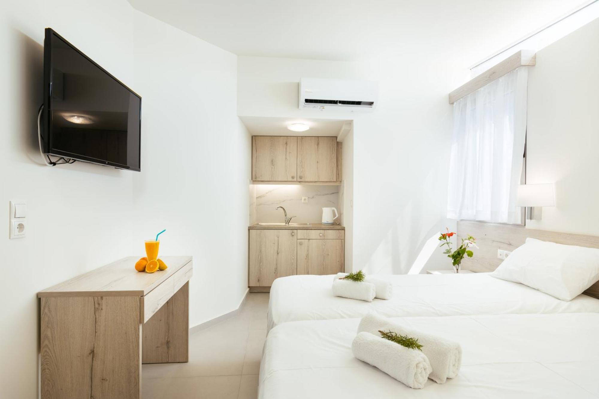 Giannis Apts โรดาคิโน ภายนอก รูปภาพ